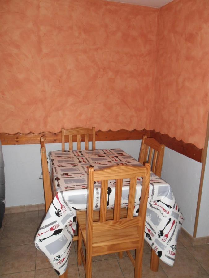 Maison Mitoyenne Avec Terrasse Villar-Saint-Pancrace Екстериор снимка